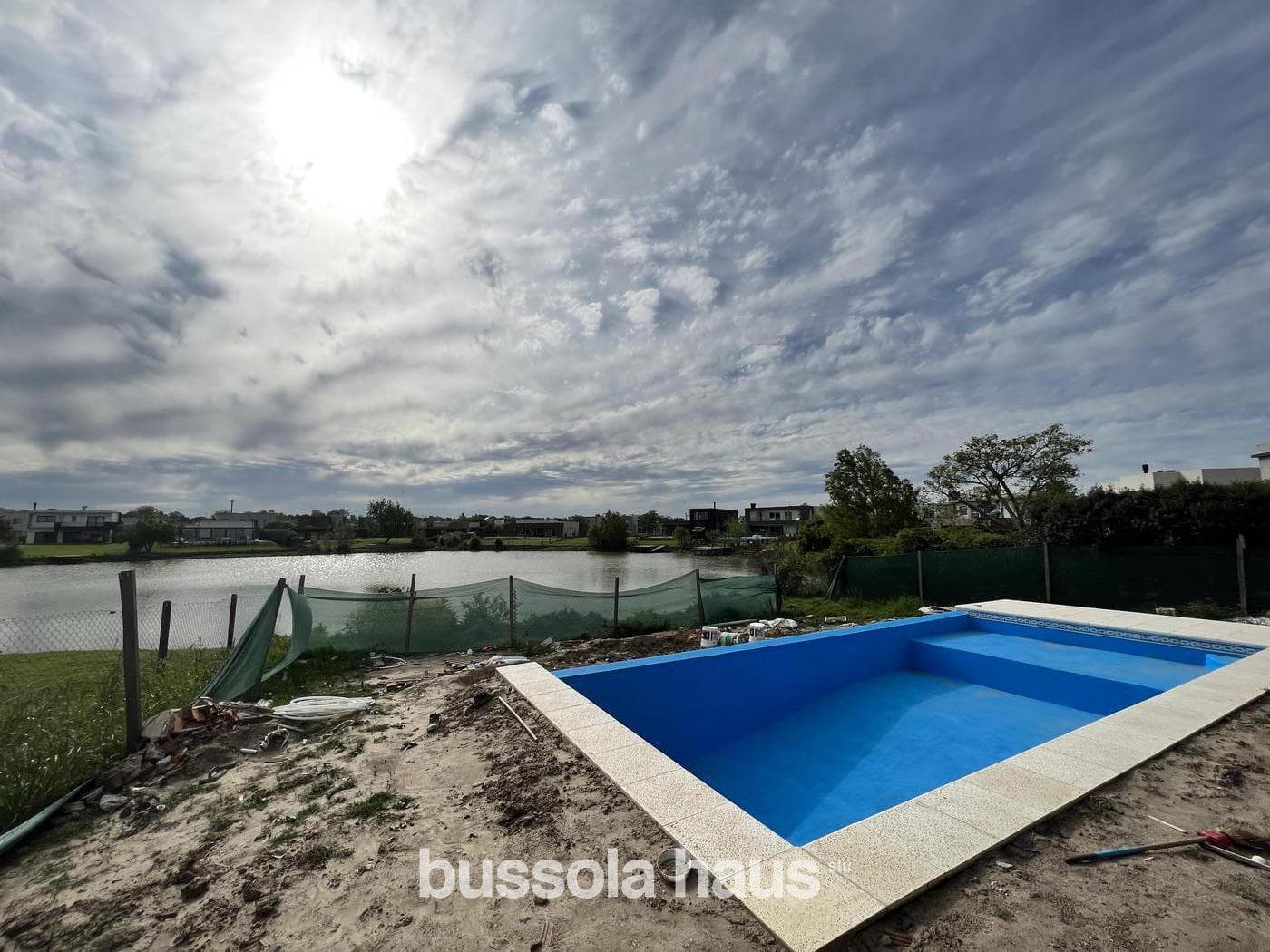 4-Bedroom Lakefront House for Sale in El Cantón, Escobar