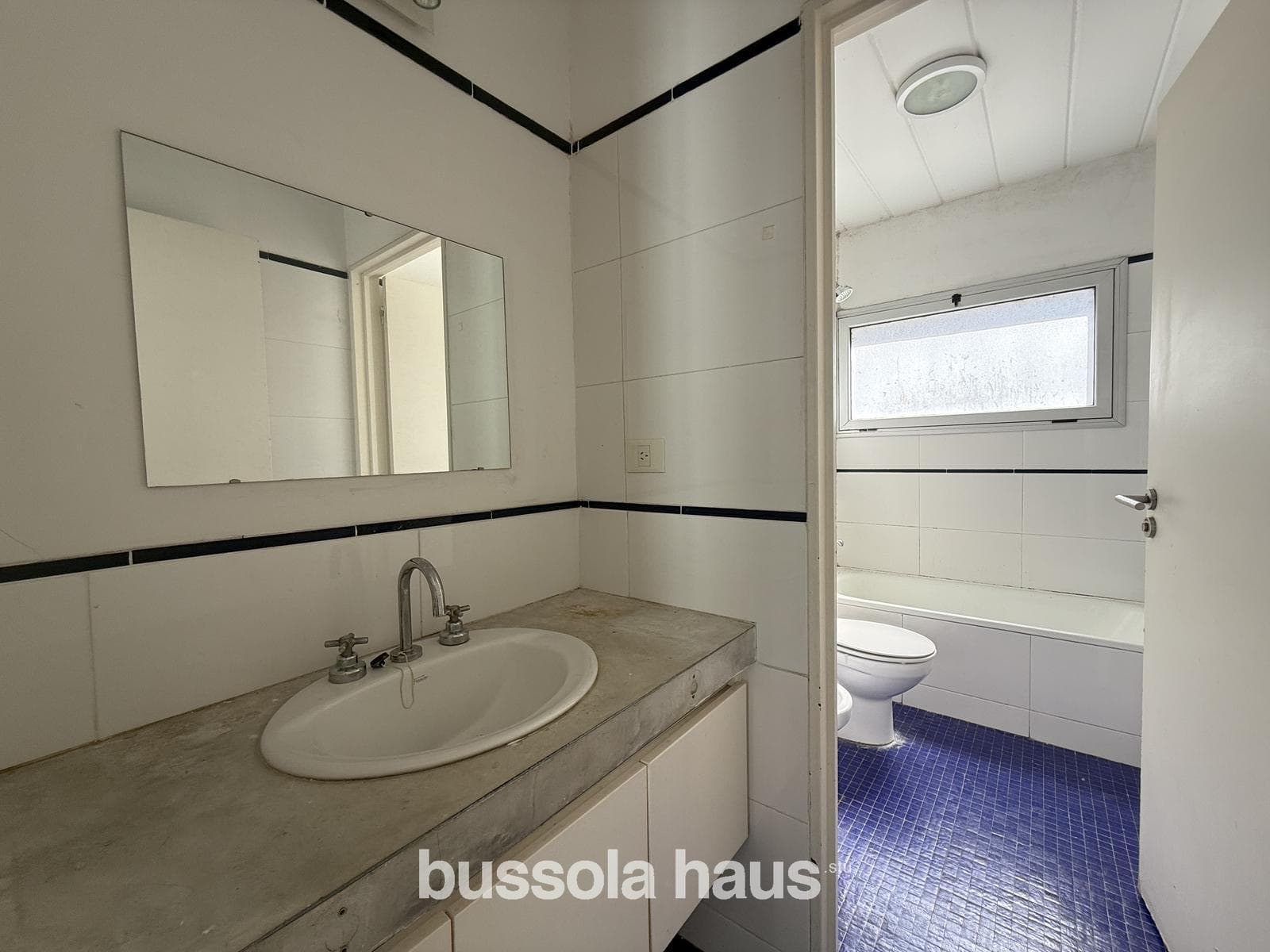 4-Bedroom House Near the Golf Course in San Isidro Labrador, Villanueva