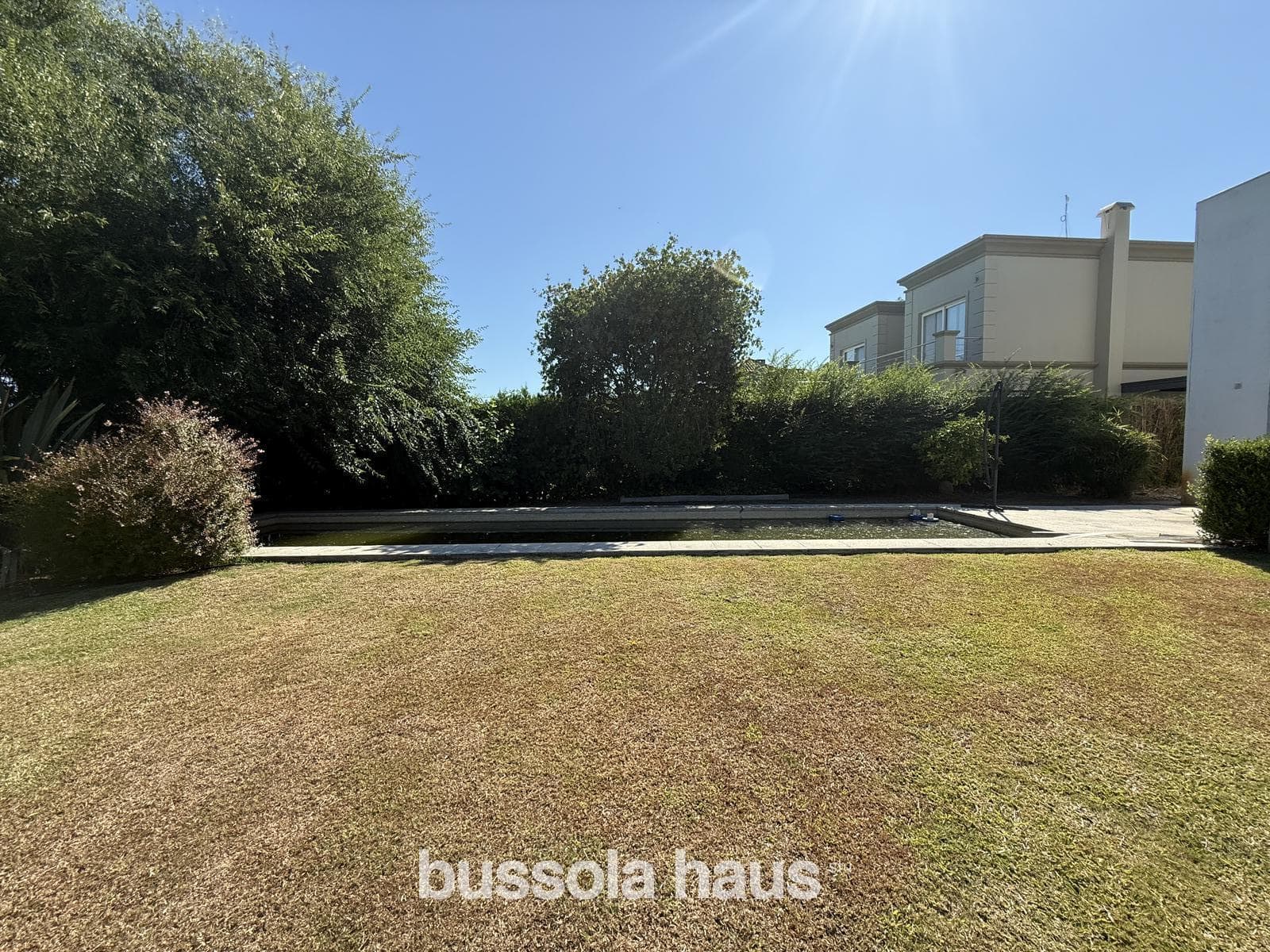4-Bedroom House Near the Golf Course in San Isidro Labrador, Villanueva