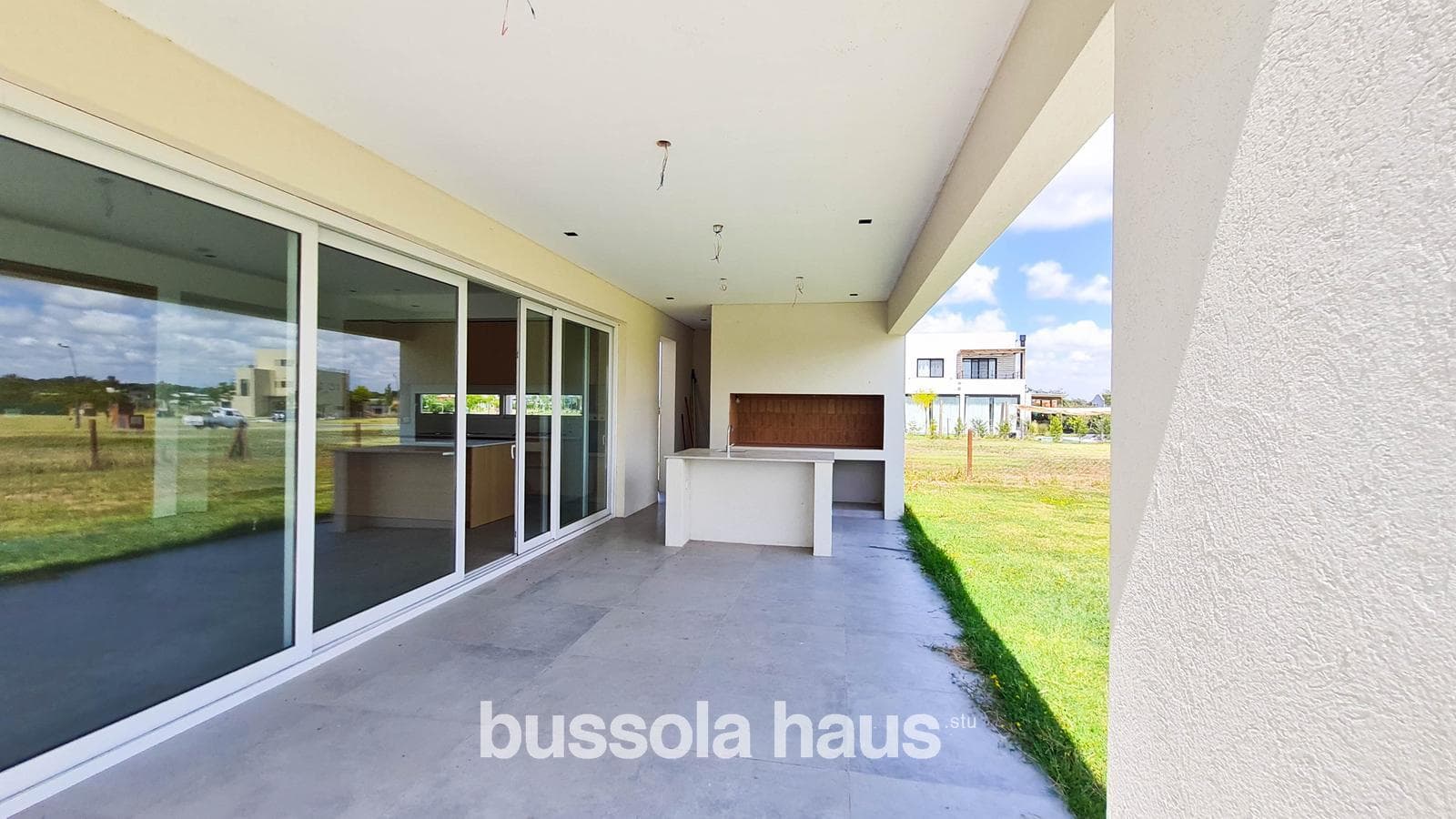 7-room house for rent with a pool in Riberas Puertos Escobar