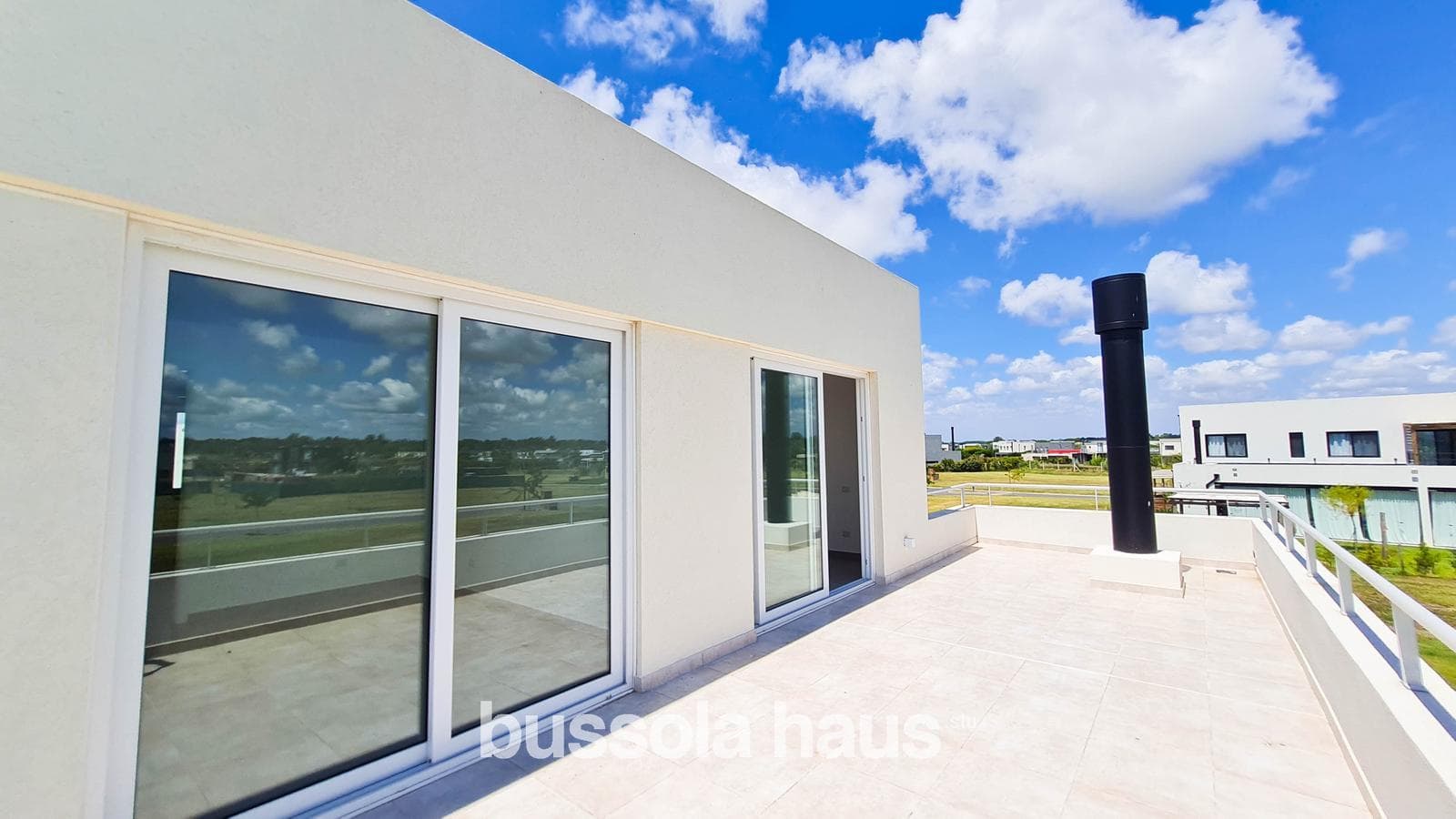7-room house for rent with a pool in Riberas Puertos Escobar
