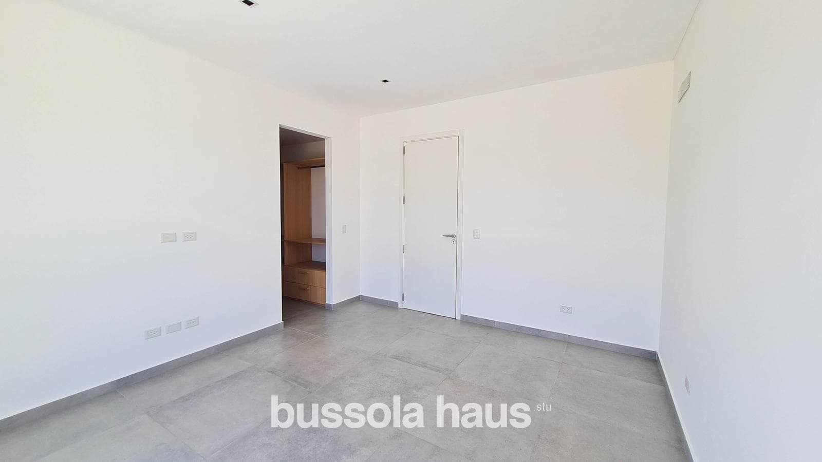 7-room house for rent with a pool in Riberas Puertos Escobar