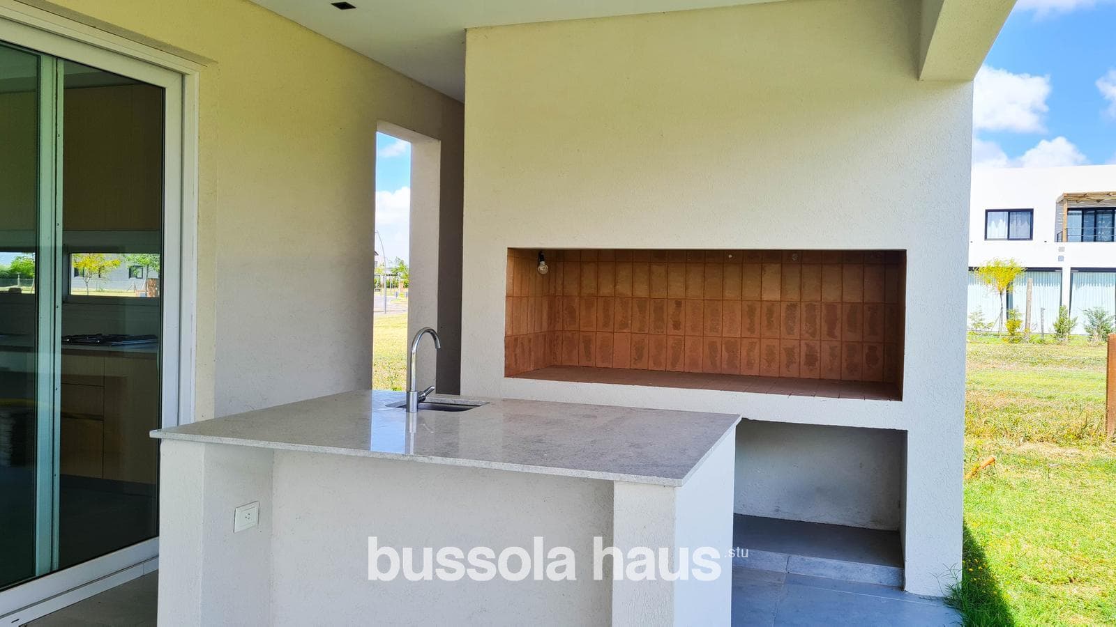 7-room house for rent with a pool in Riberas Puertos Escobar