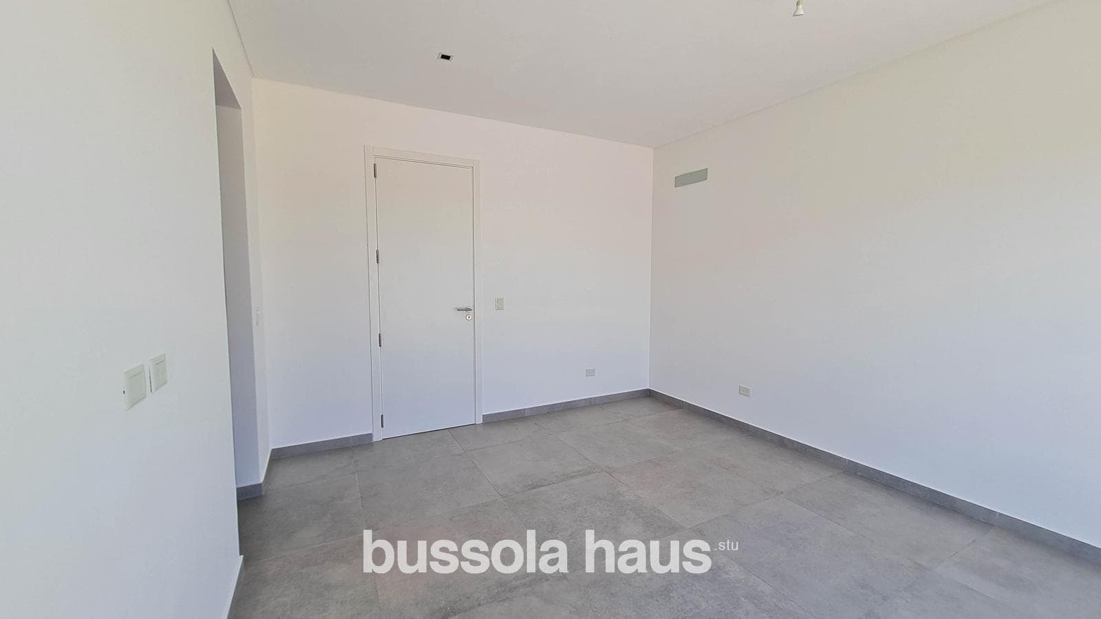 7-room house for rent with a pool in Riberas Puertos Escobar