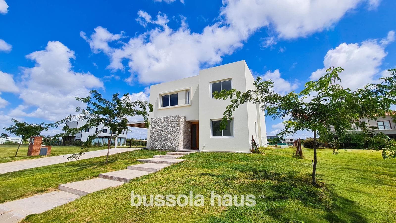 7-room house for rent with a pool in Riberas Puertos Escobar