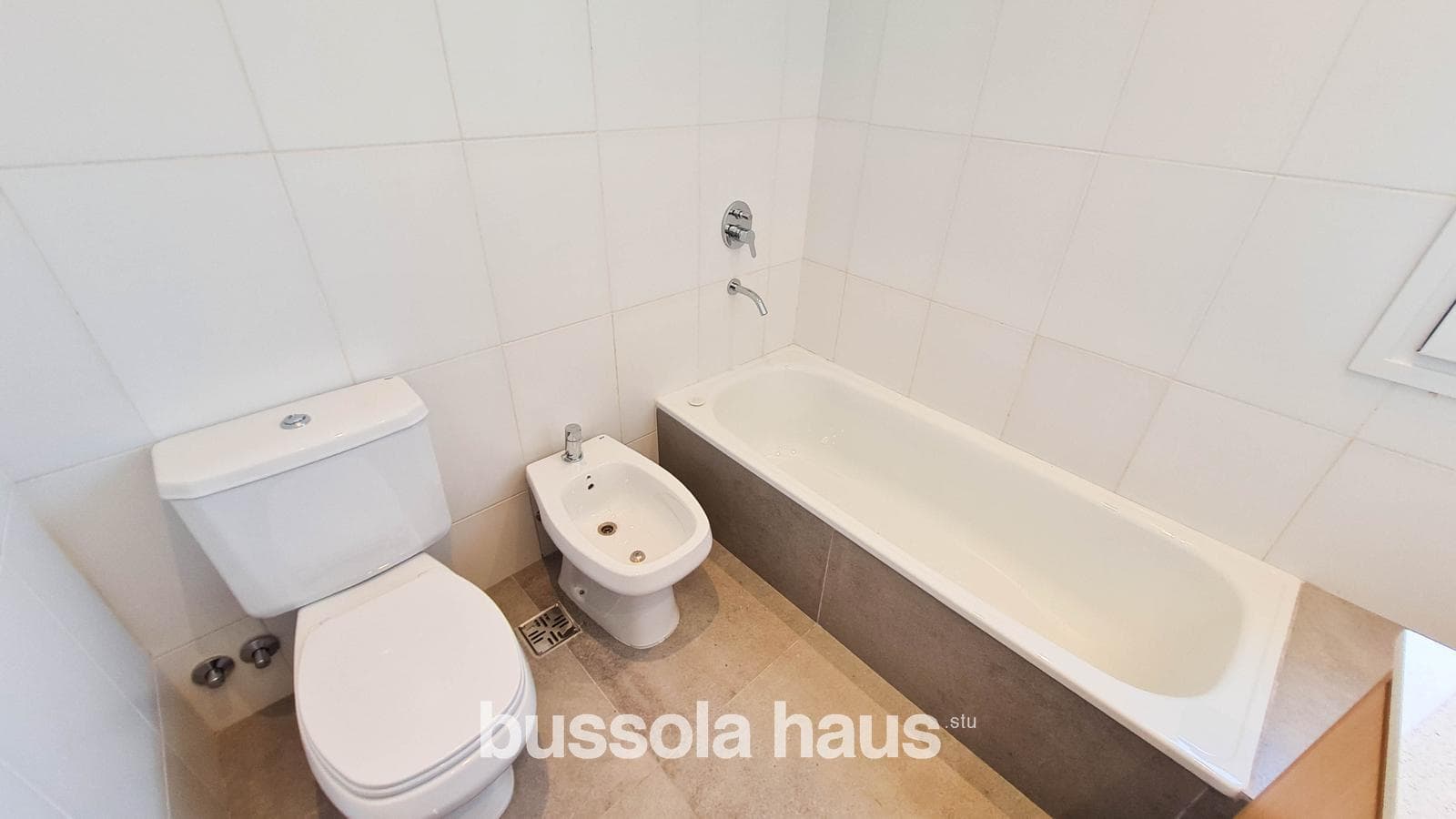 7-room house for rent with a pool in Riberas Puertos Escobar