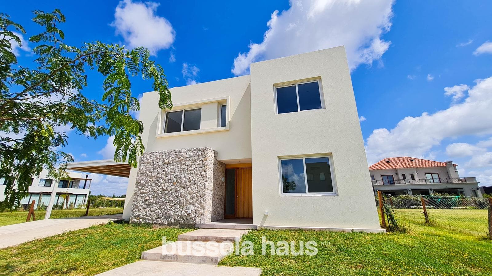 7-room house for rent with a pool in Riberas Puertos Escobar