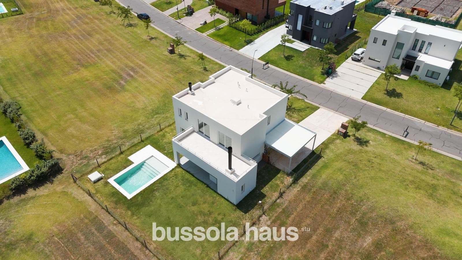 7-room house for rent with a pool in Riberas Puertos Escobar