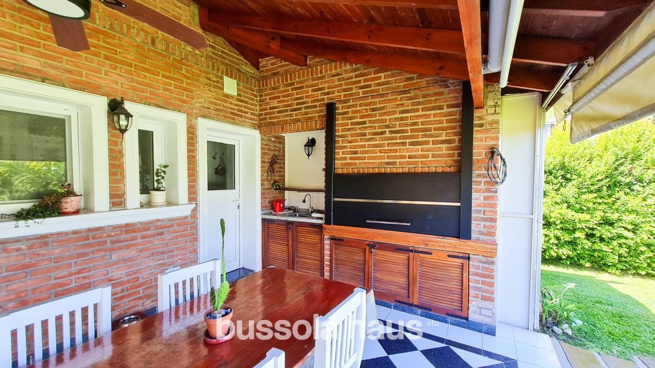 House in Las Glorietas