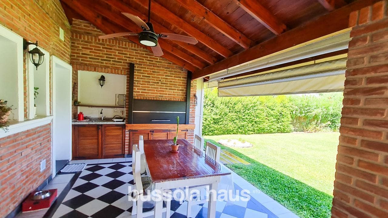 House in Las Glorietas