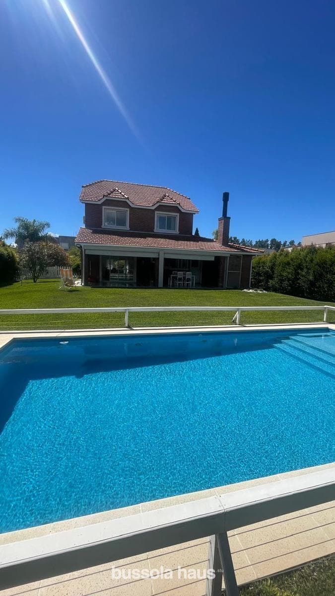 House in Las Glorietas