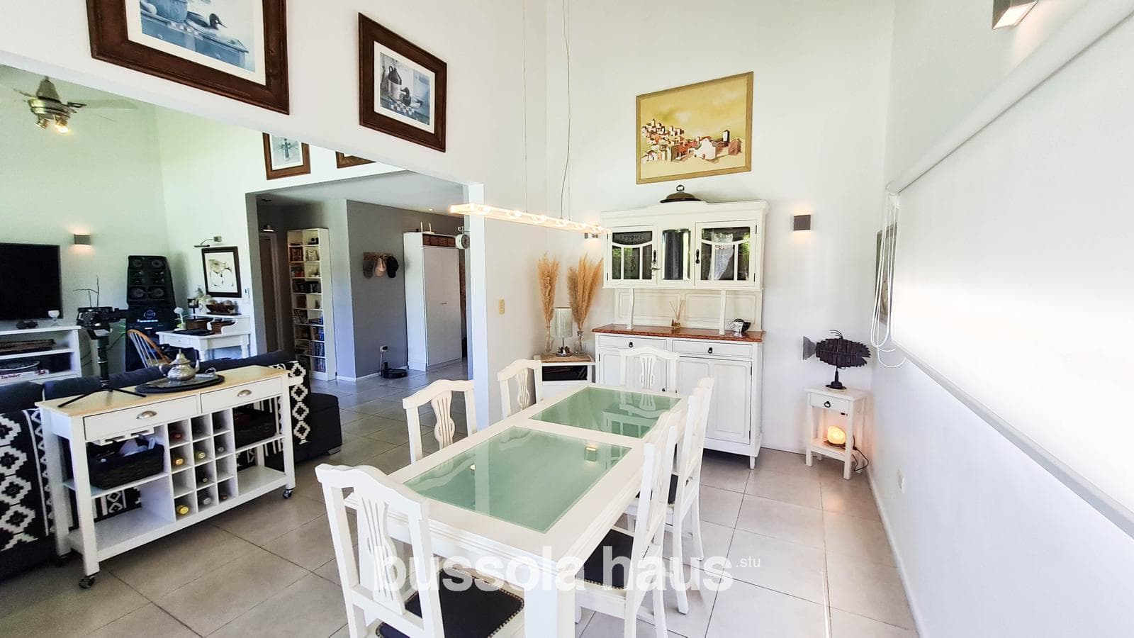 5-room single-story house for sale with a pool in Cantón Escobar