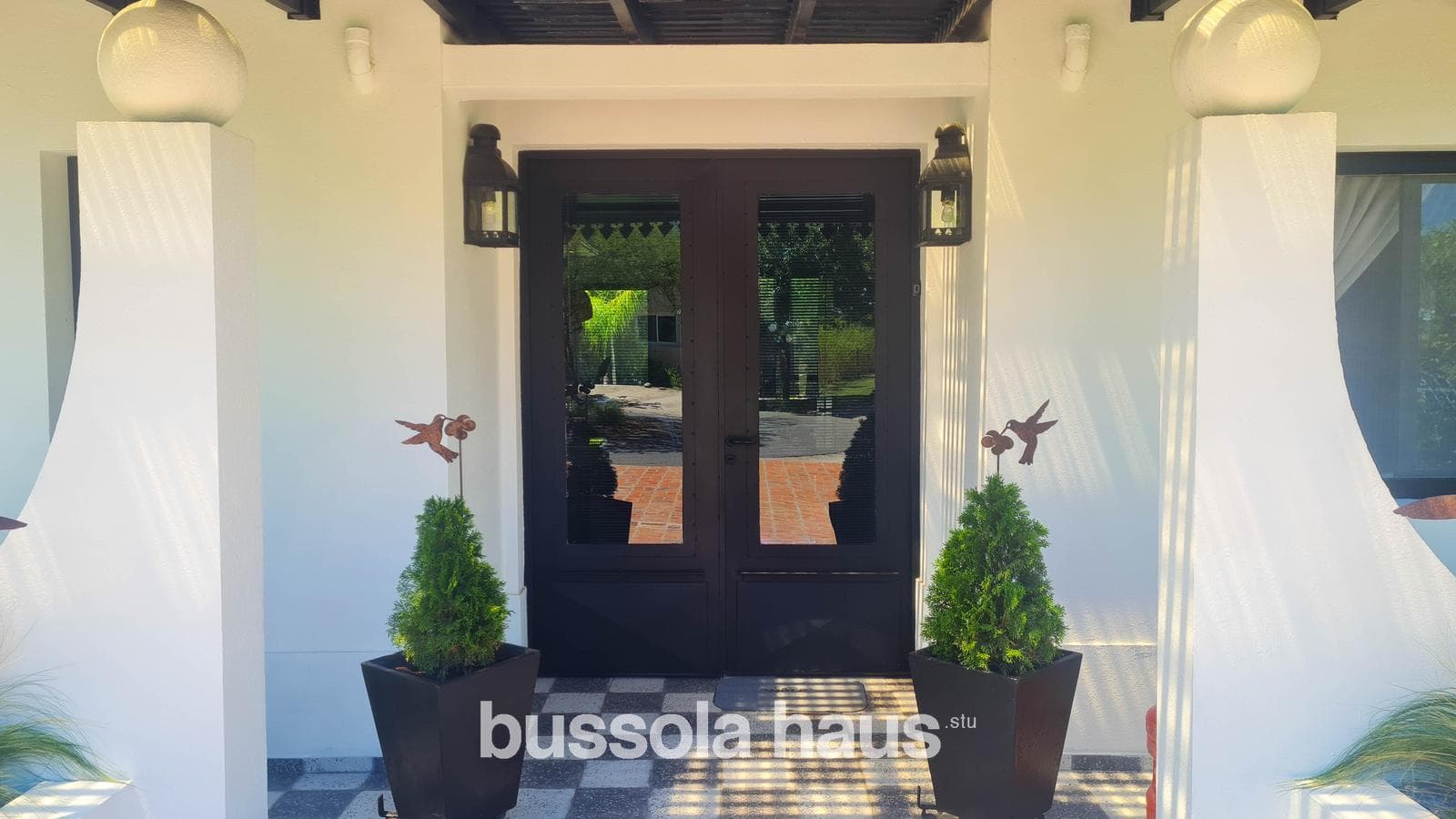 5-room single-story house for sale with a pool in Cantón Escobar