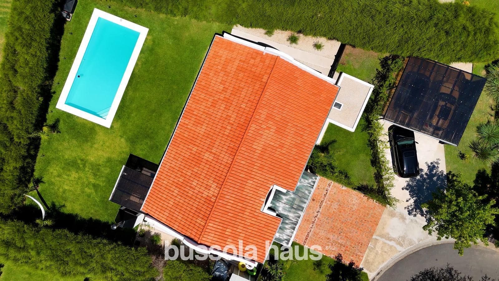 5-room single-story house for sale with a pool in Cantón Escobar