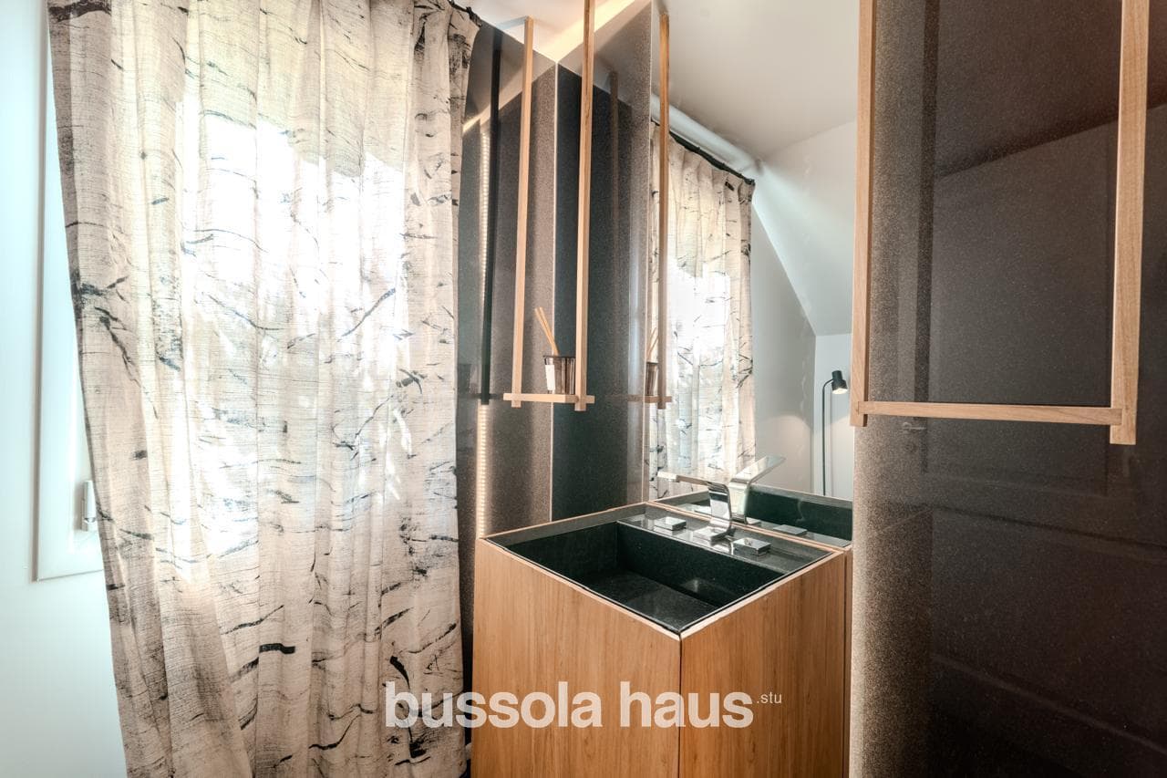 3-Bedroom House for Sale Near the Central Lake in Los Castores, Nordelta