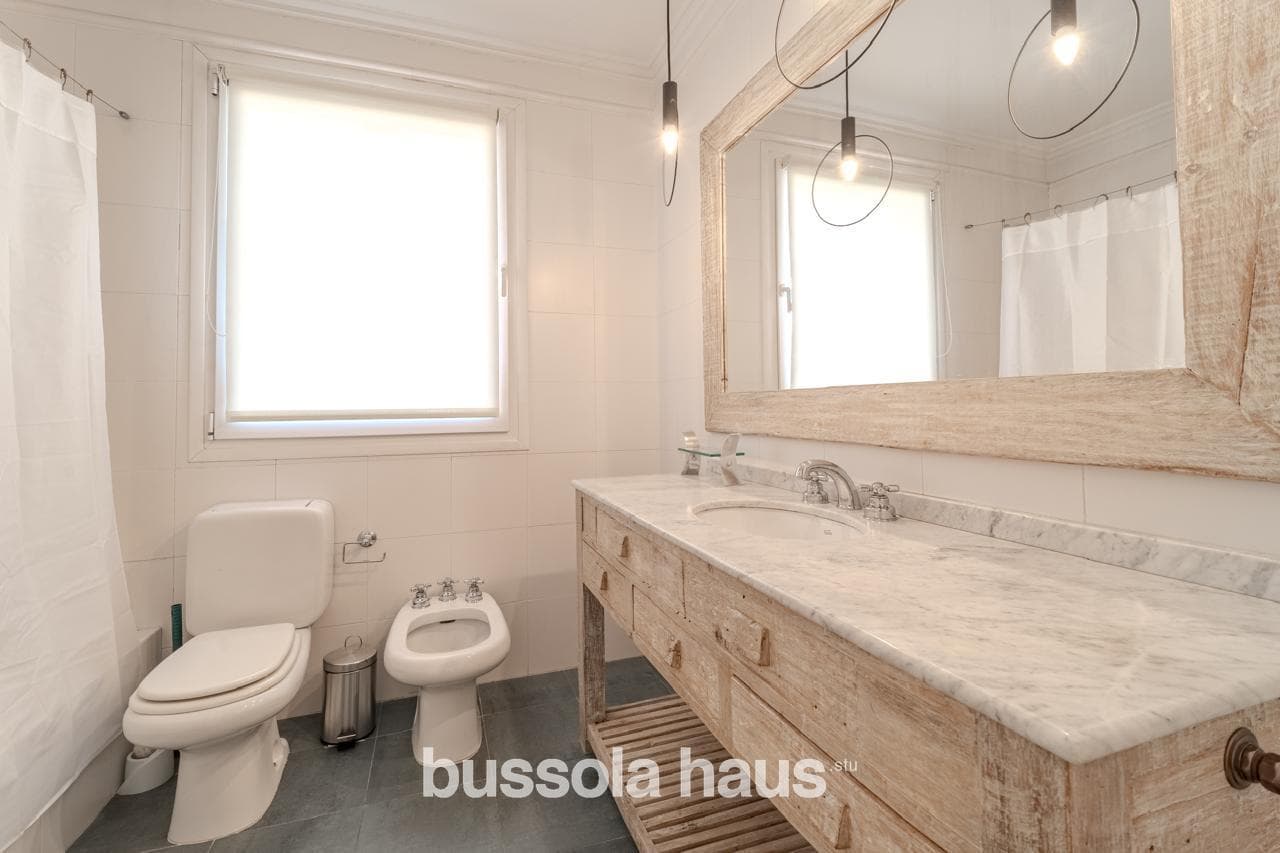3-Bedroom House for Sale Near the Central Lake in Los Castores, Nordelta