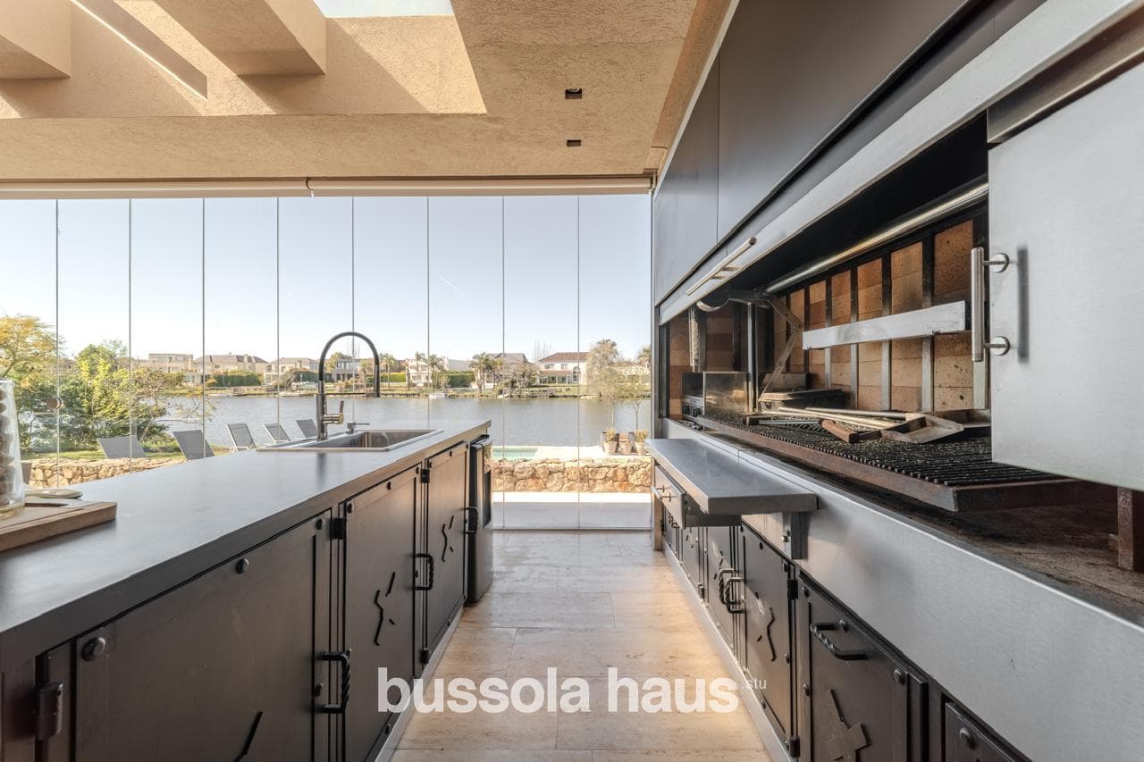 3-Bedroom House for Sale Near the Central Lake in Los Castores, Nordelta