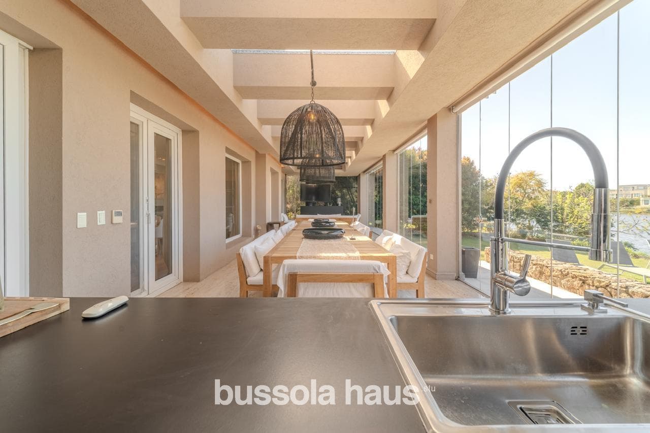 3-Bedroom House for Sale Near the Central Lake in Los Castores, Nordelta