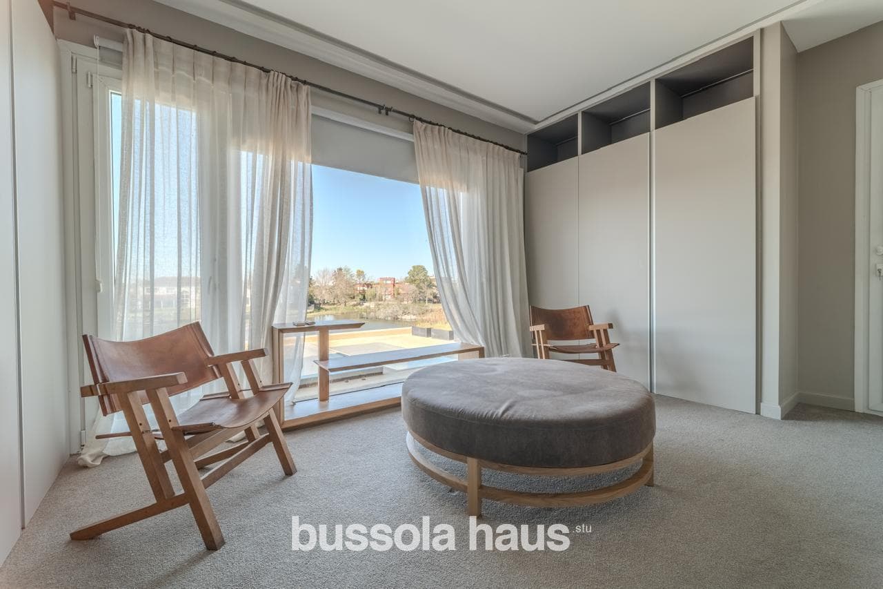 3-Bedroom House for Sale Near the Central Lake in Los Castores, Nordelta