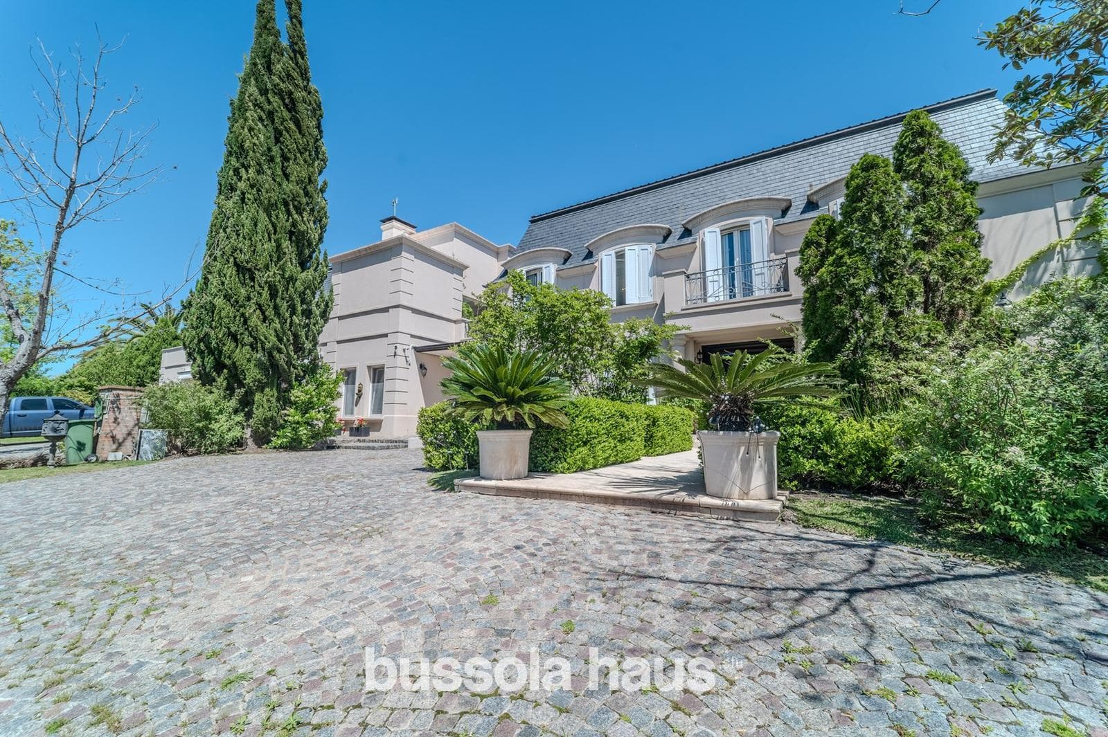 6-Bedroom Lakefront Home for Sale in Nordelta