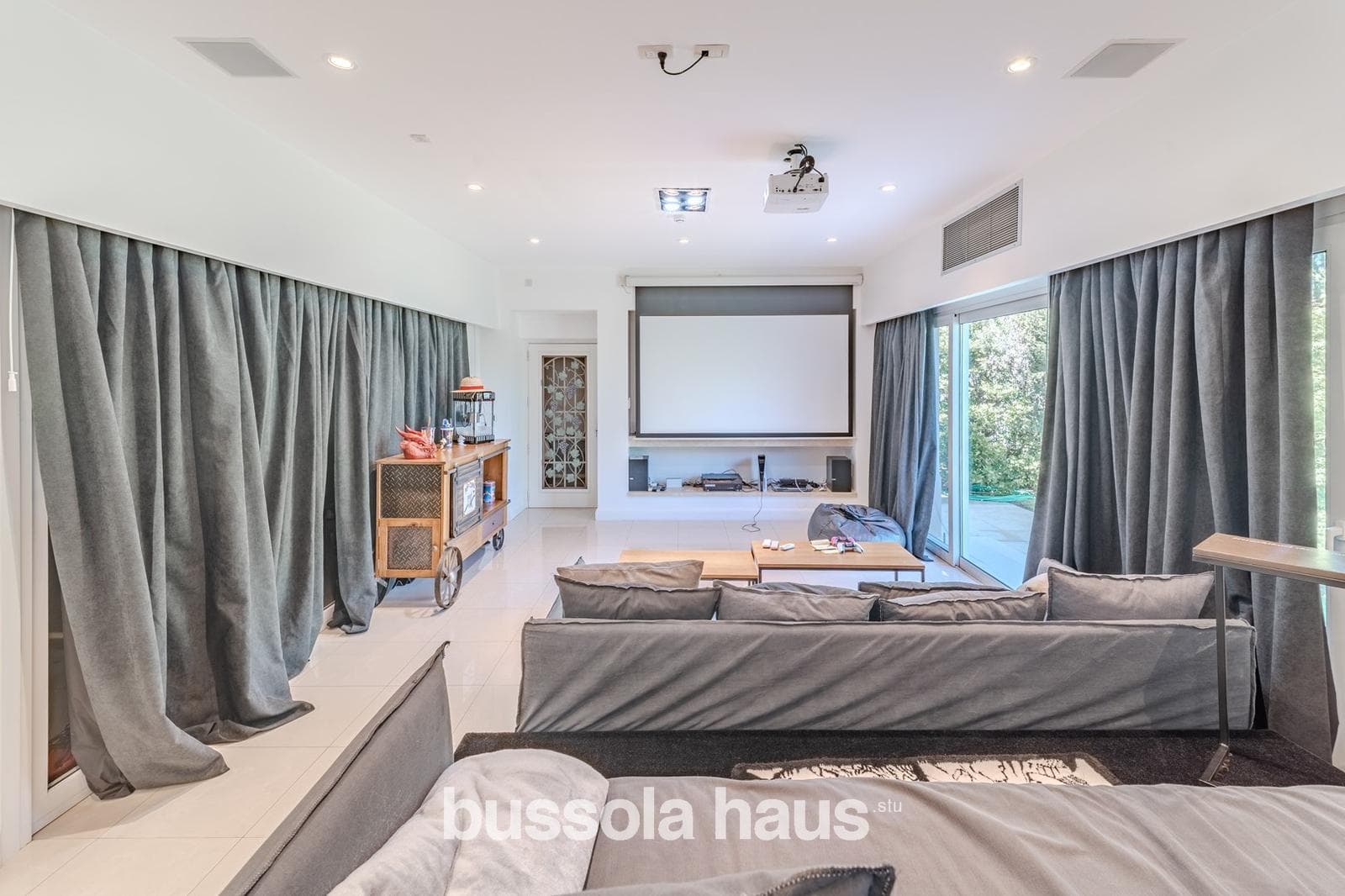 6-Bedroom Lakefront Home for Sale in Nordelta