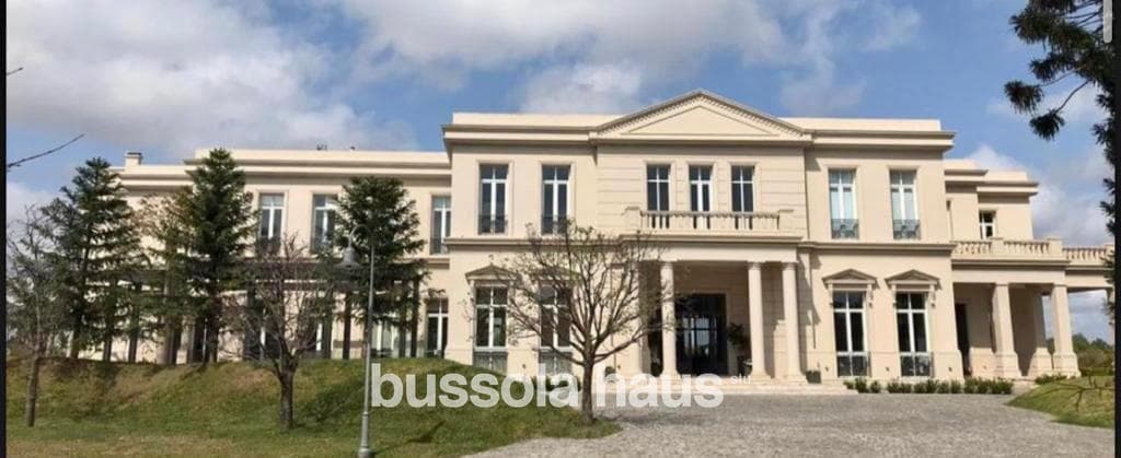 6-Bedroom Lakefront House for Sale in Nordelta