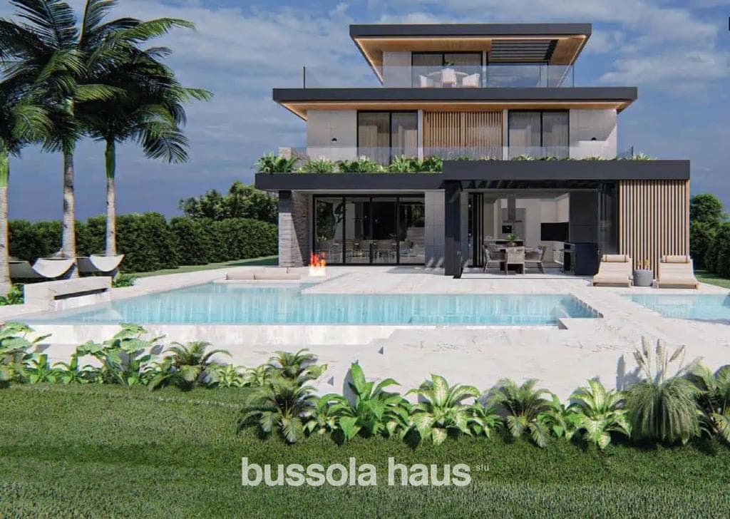 5-Bedroom Lakefront House for Sale in Nordelta