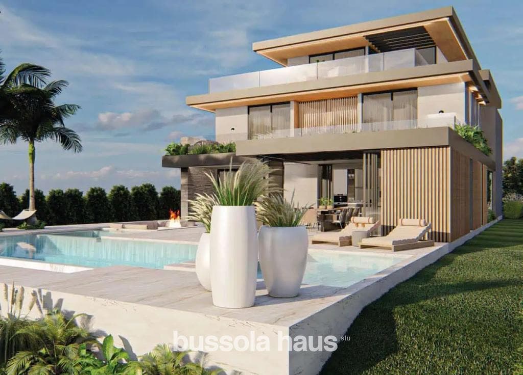 5-Bedroom Lakefront House for Sale in Nordelta