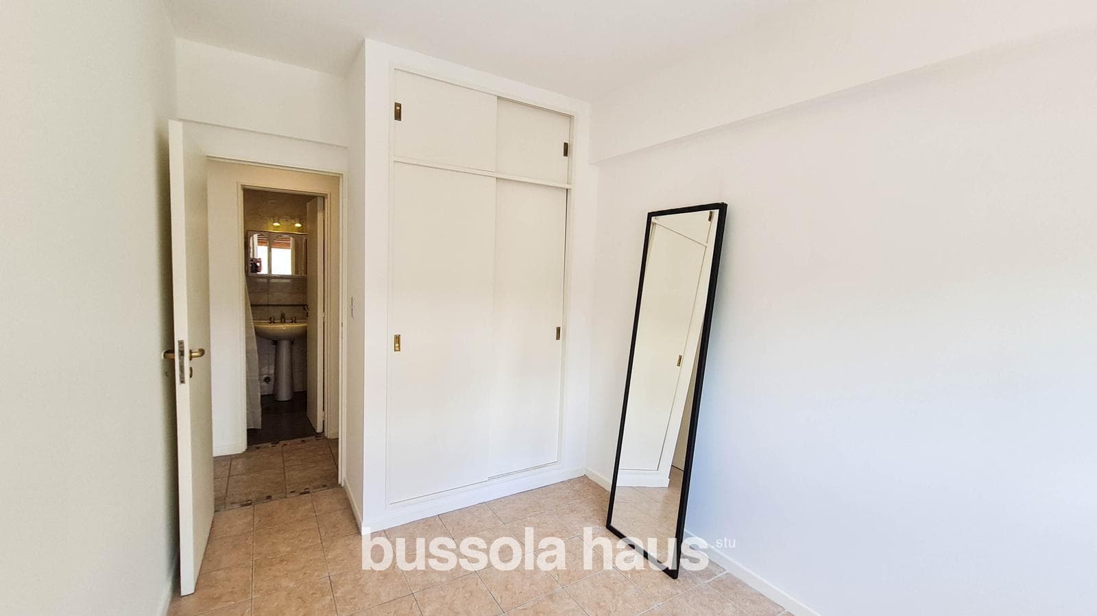 4-room apartment in Villa Urquiza with a garage