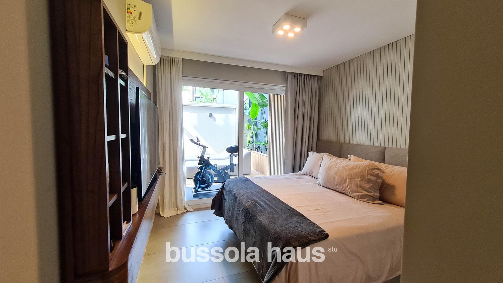 3-room apartment for sale with garage and ground-level patio in Belgrano
