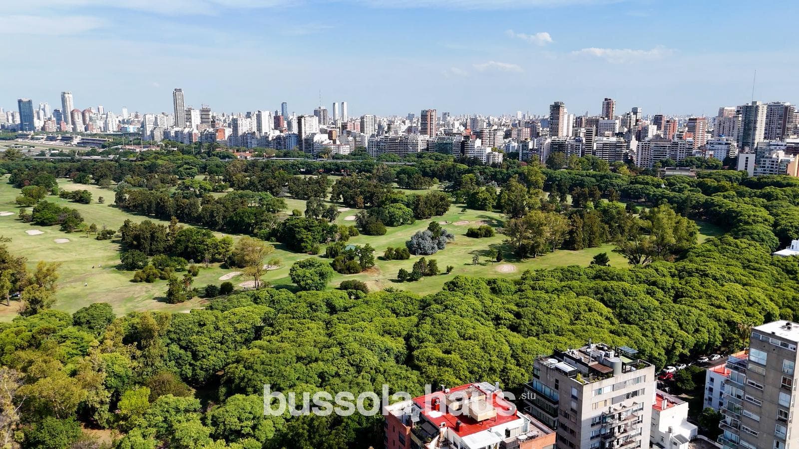 3-room apartment for sale with garage and ground-level patio in Belgrano