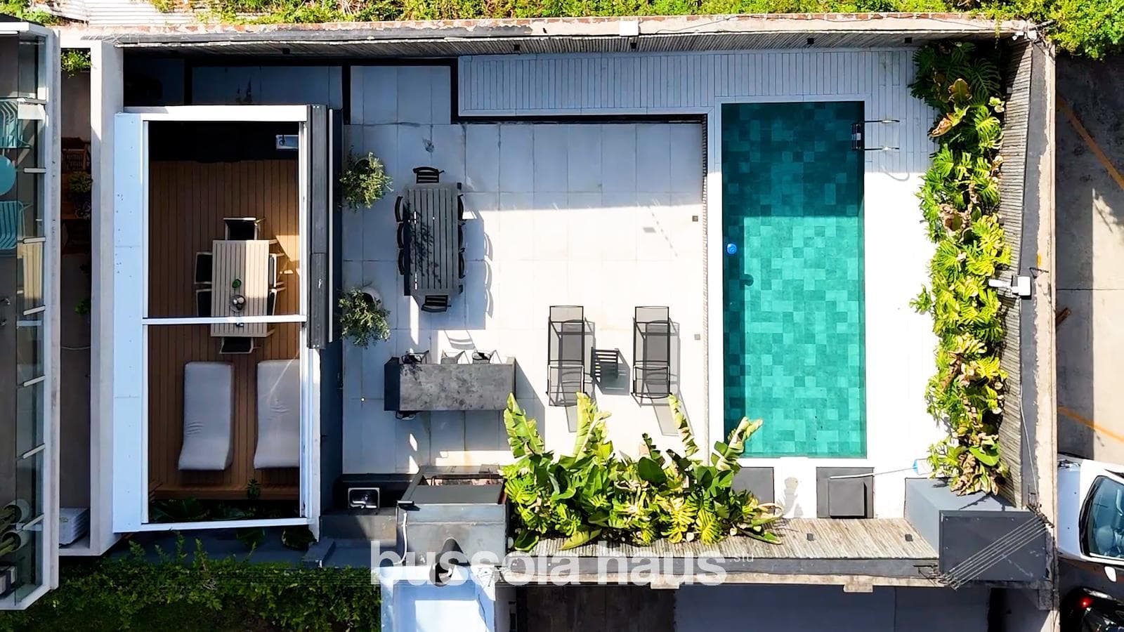 3-room apartment for sale with garage and ground-level patio in Belgrano