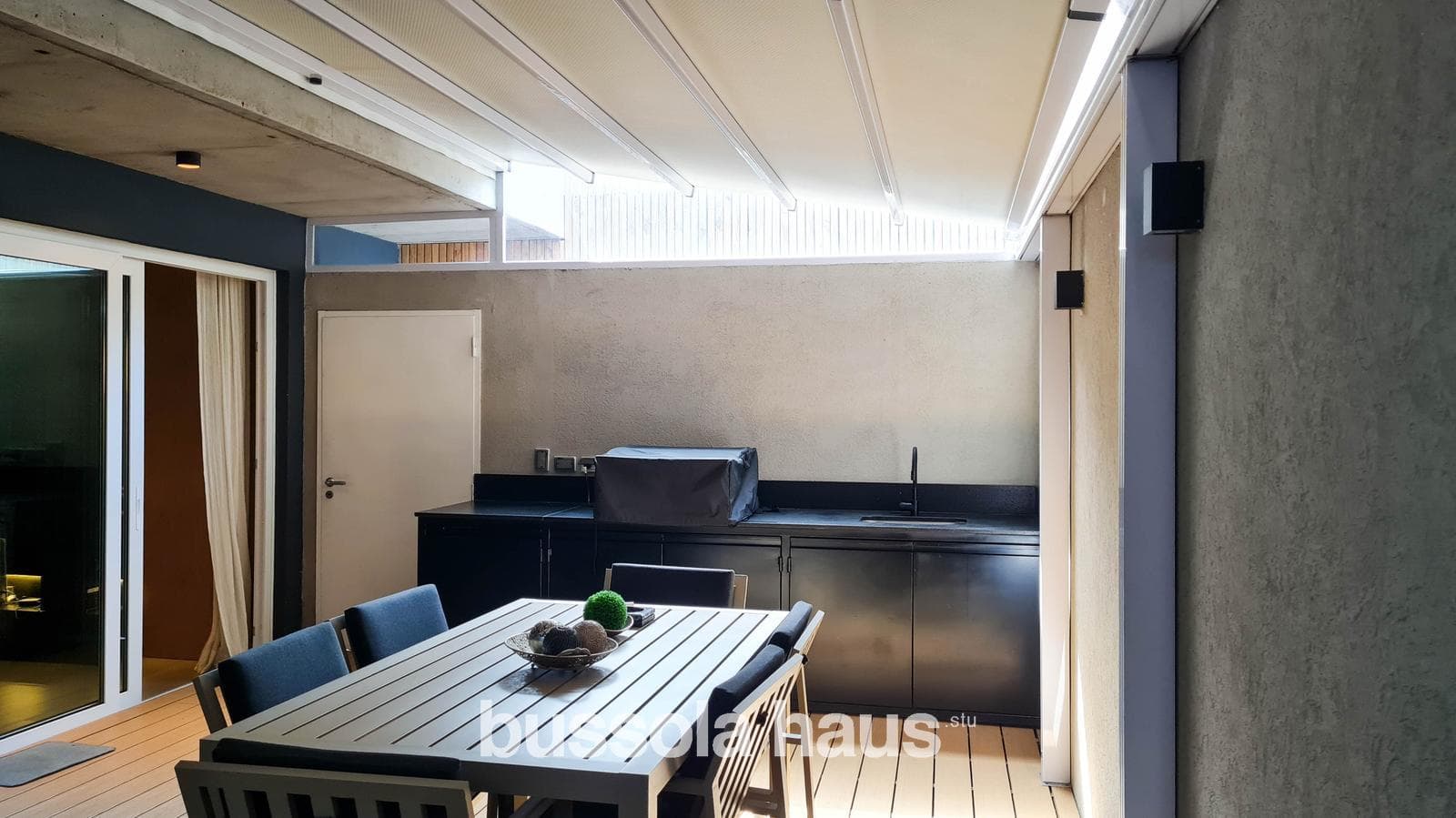 3-room apartment for sale with garage and ground-level patio in Belgrano