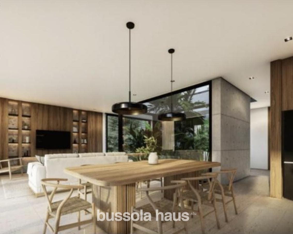 House on an interior lot in Carpinchos, Nordelta