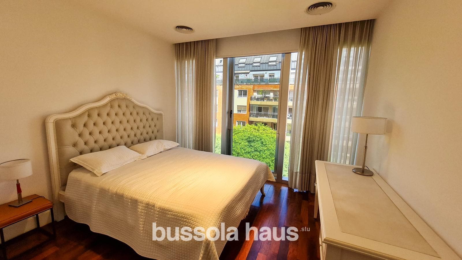 Half-Floor Apartment in Puerto Madero