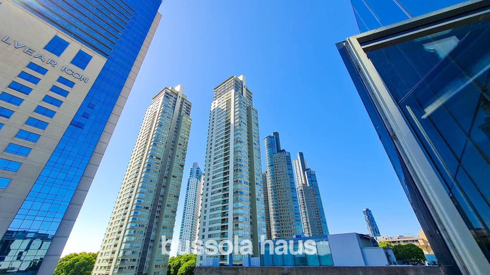 Half-Floor Apartment in Puerto Madero