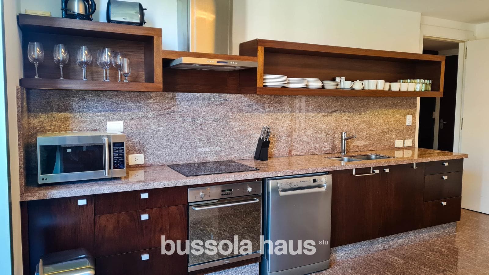 Half-Floor Apartment in Puerto Madero