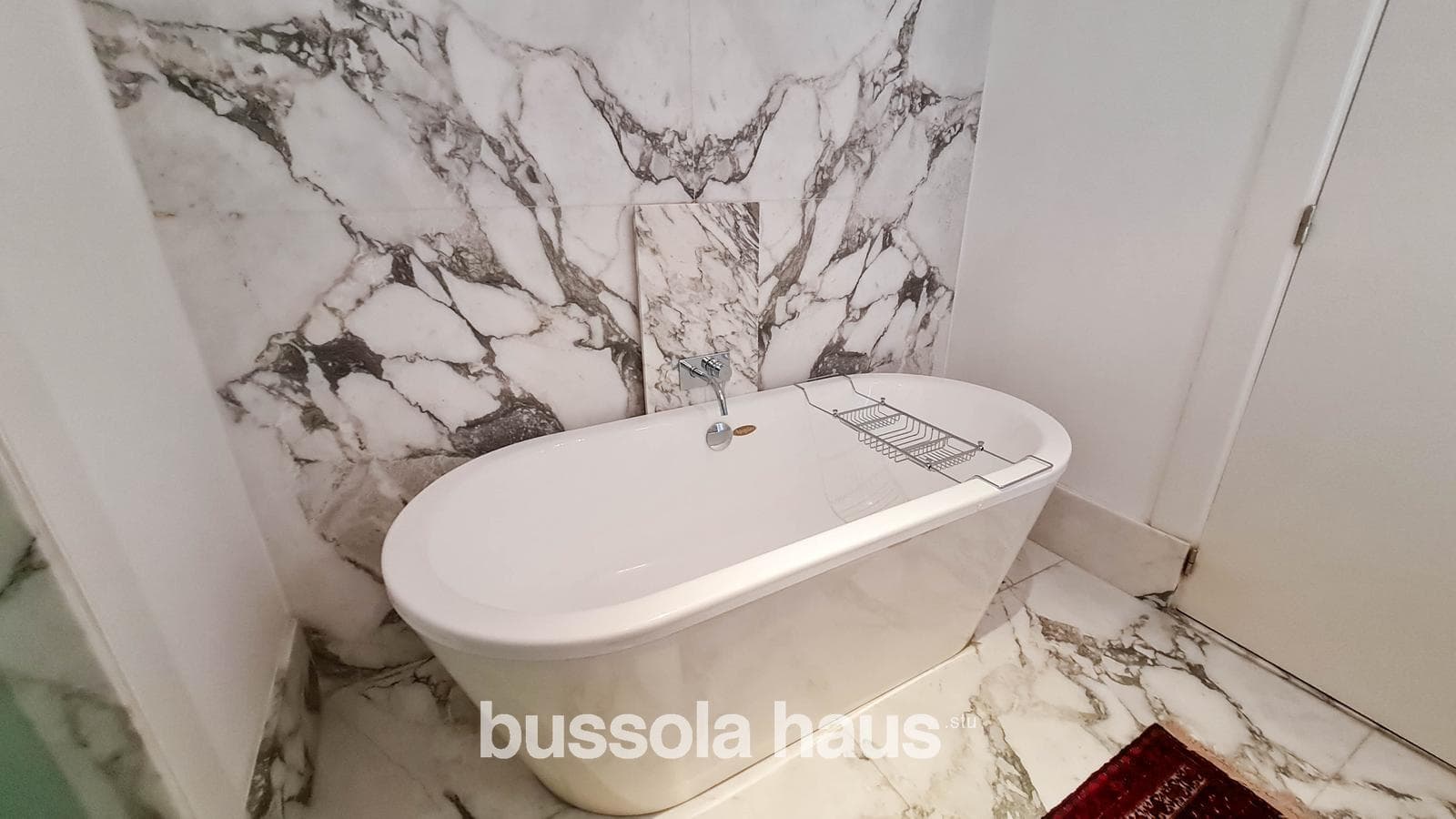 Half-Floor Apartment in Puerto Madero