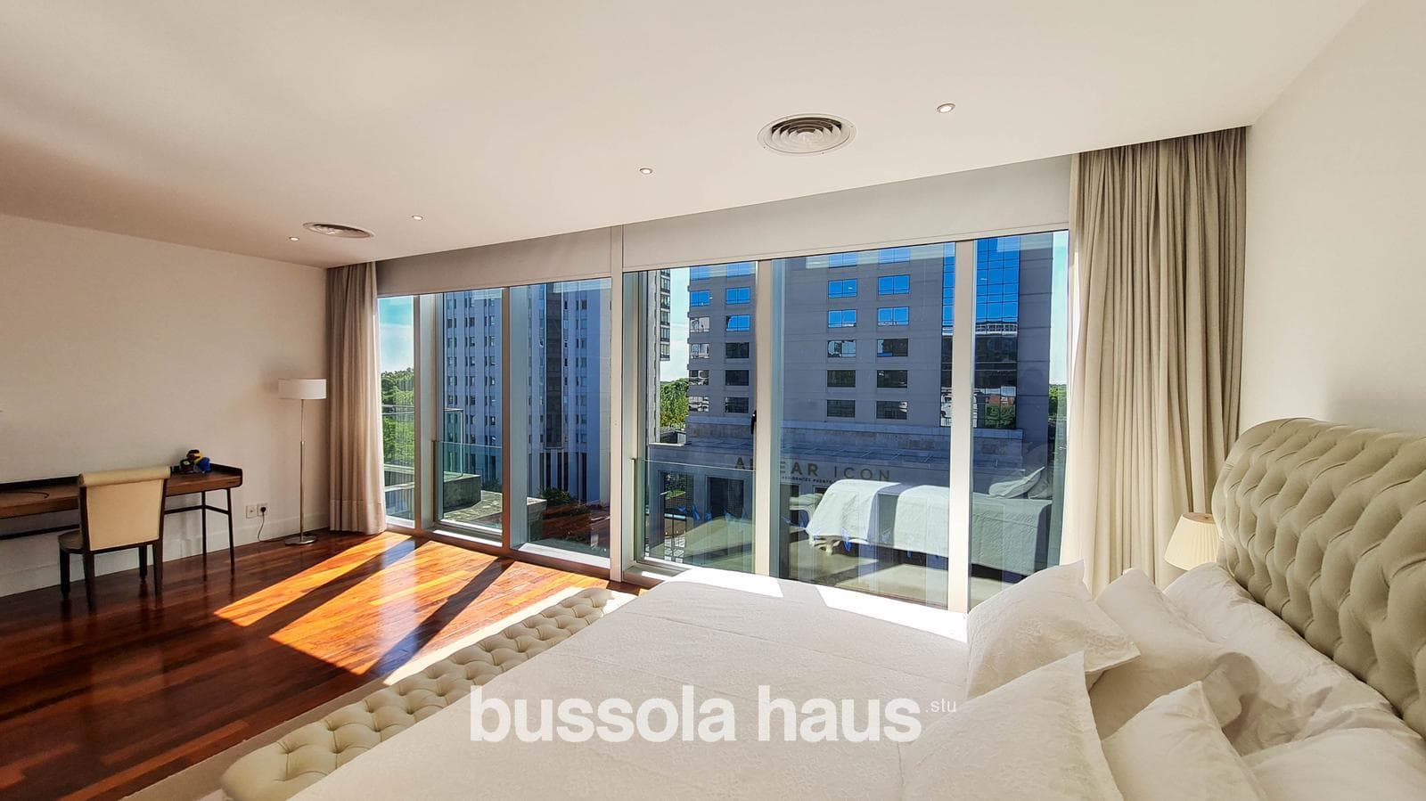 Half-Floor Apartment in Puerto Madero