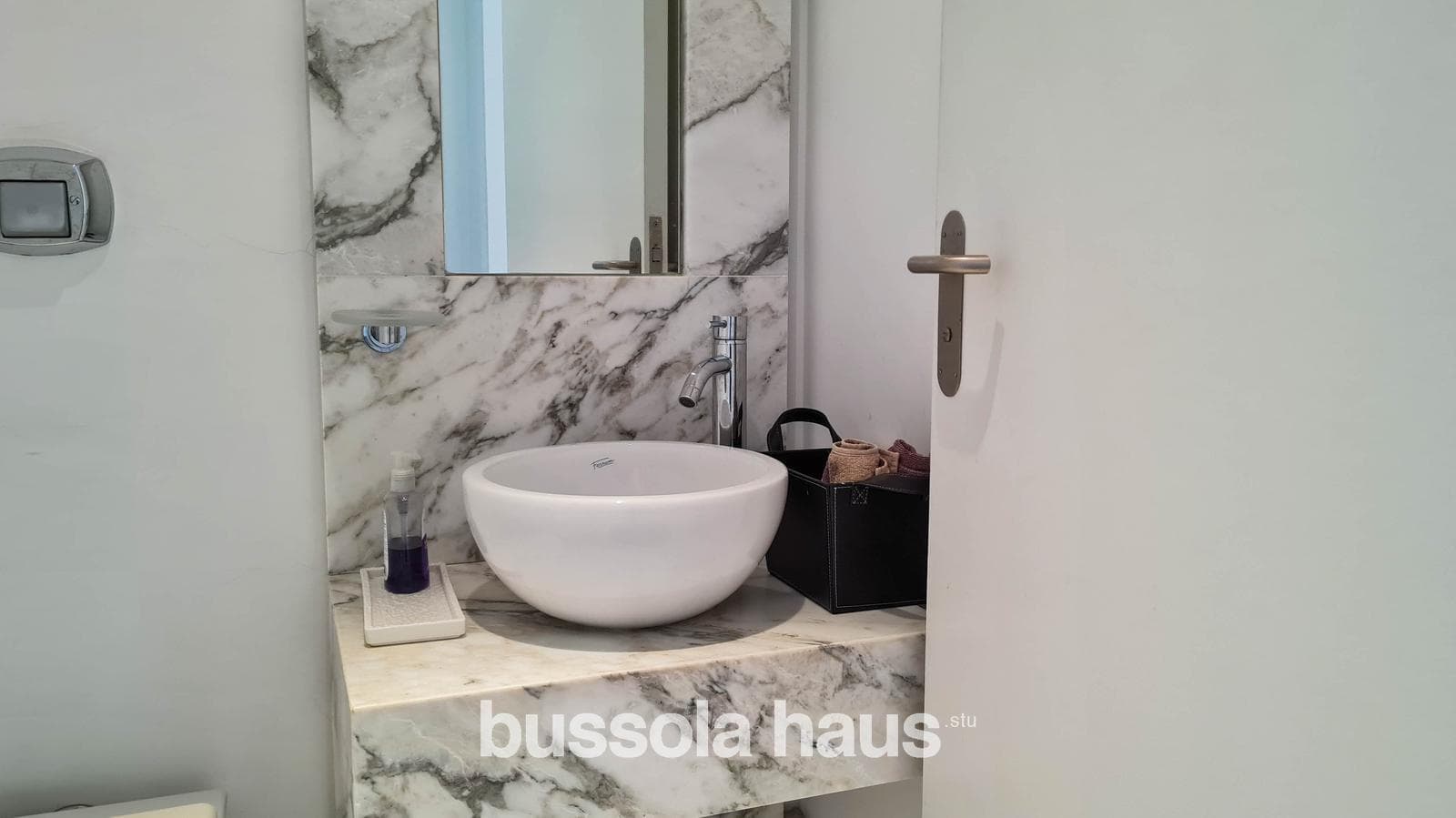 Half-Floor Apartment in Puerto Madero