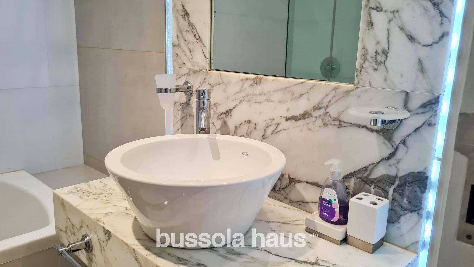 Half-Floor Apartment in Puerto Madero