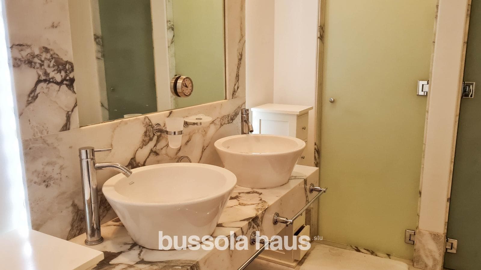 Half-Floor Apartment in Puerto Madero