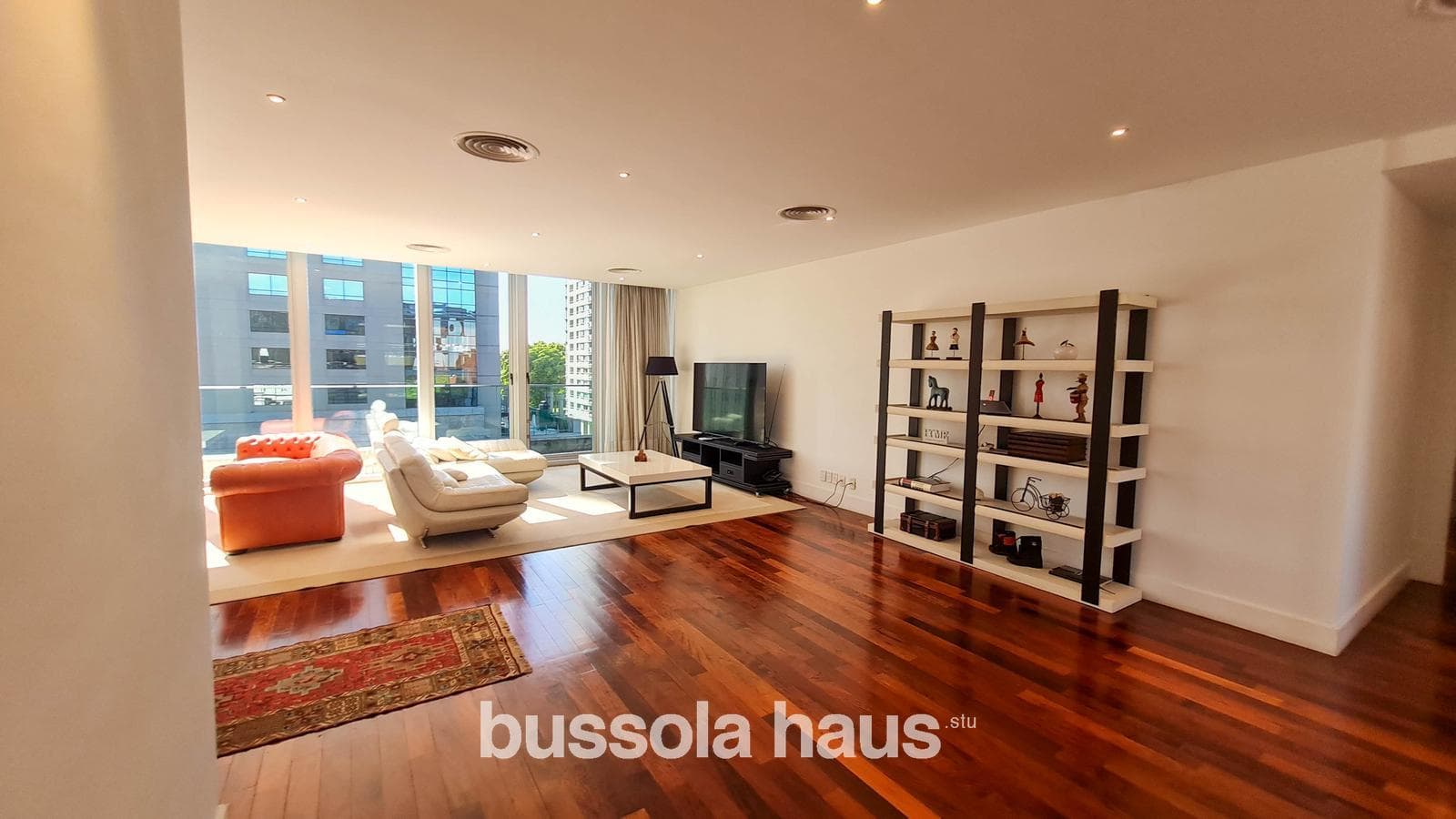 Half-Floor Apartment in Puerto Madero
