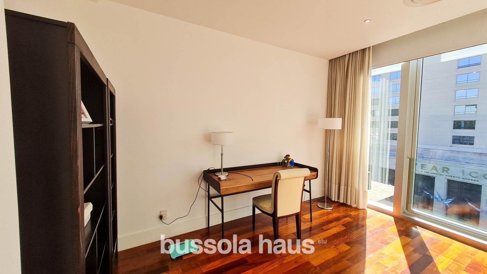 Half-Floor Apartment in Puerto Madero