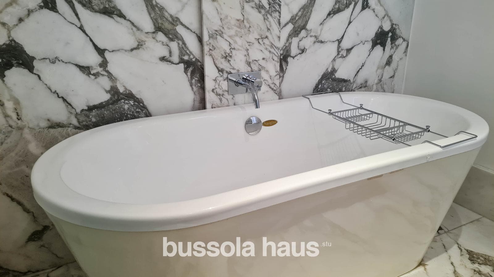 Half-Floor Apartment in Puerto Madero