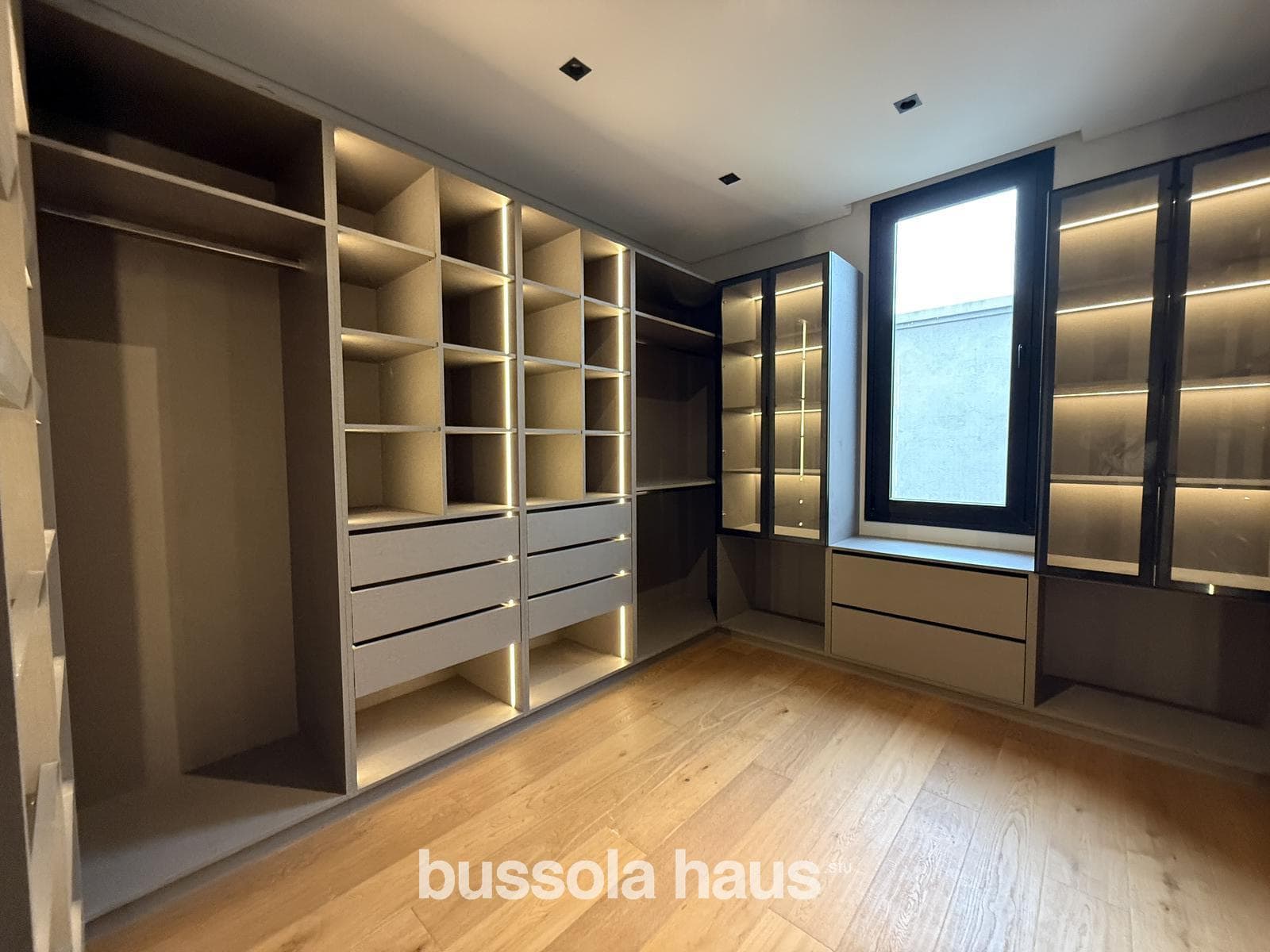 4-Bedroom House by the River in El Yacht Nordelta