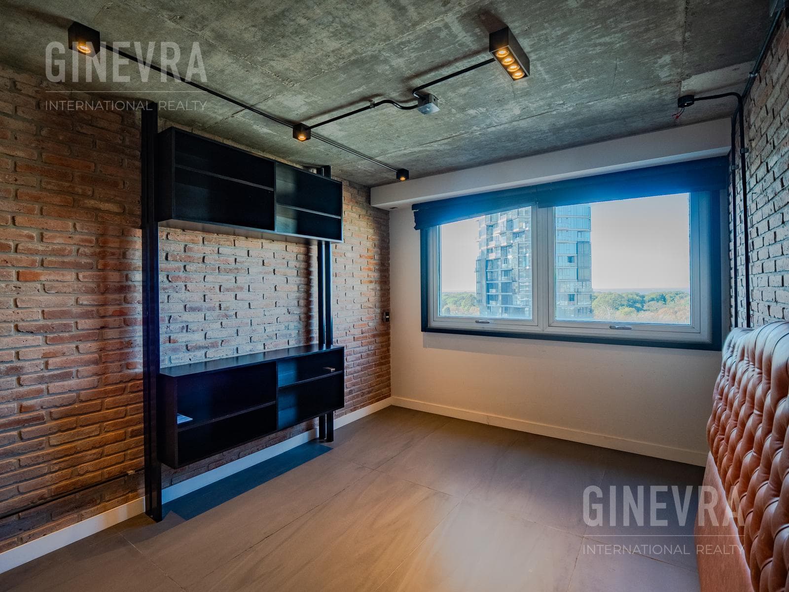 Penthouse for Sale - Harbour House Building