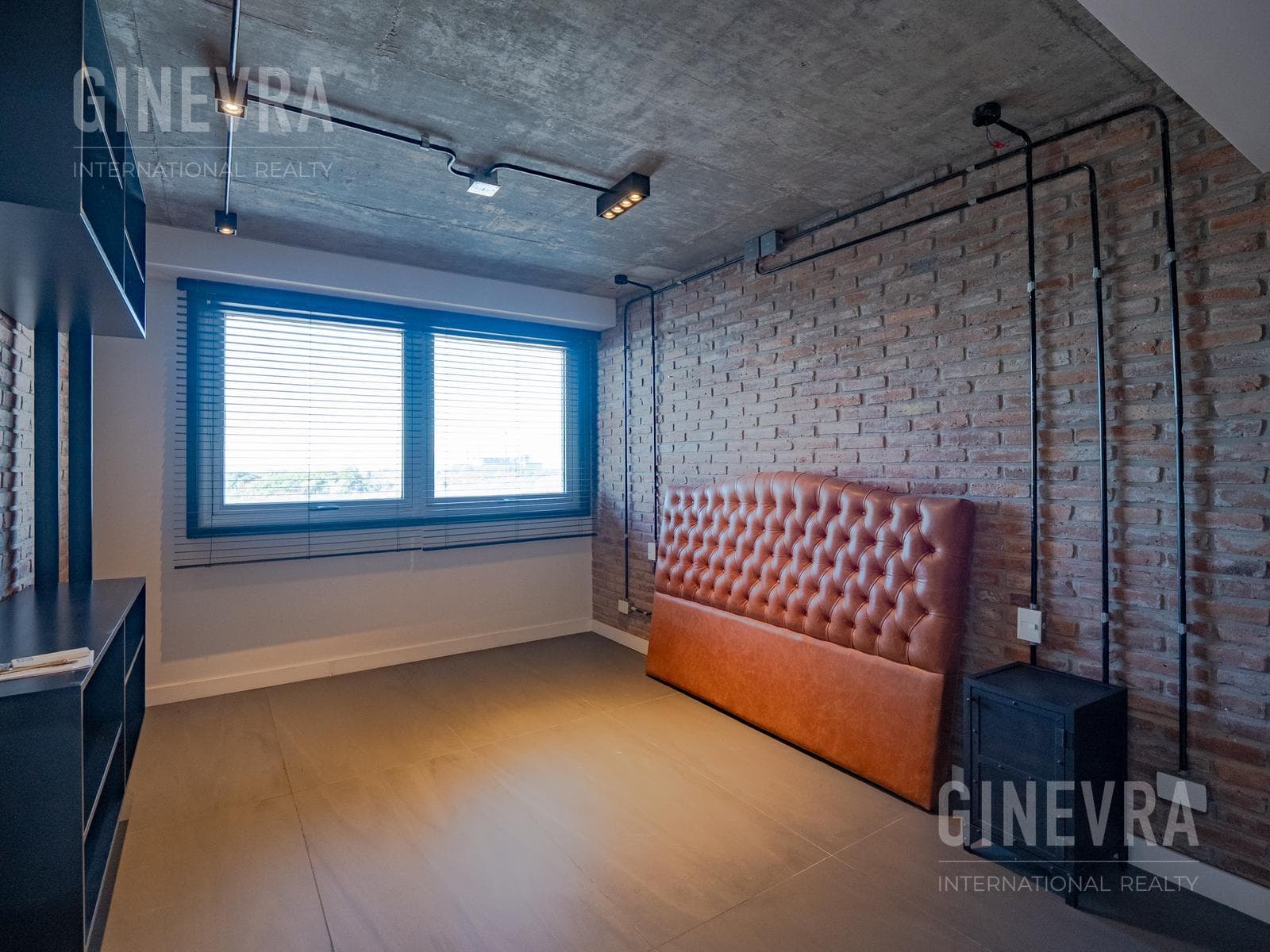 Penthouse for Sale - Harbour House Building