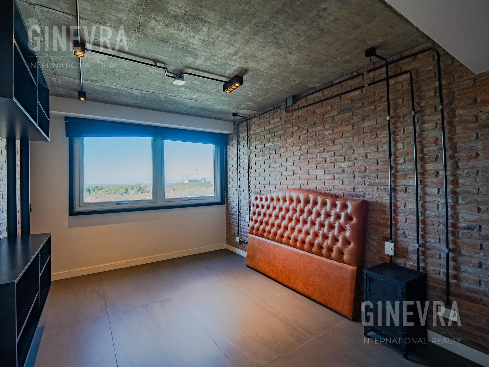 Penthouse for Sale - Harbour House Building
