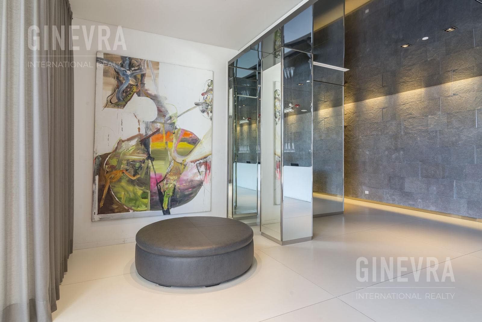 Penthouse for Sale - Harbour House Building